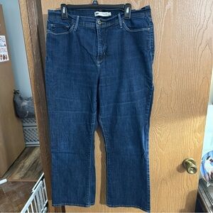 Levi's Women's Perfectly Slimming 512 Bootcut Jeans Size 16